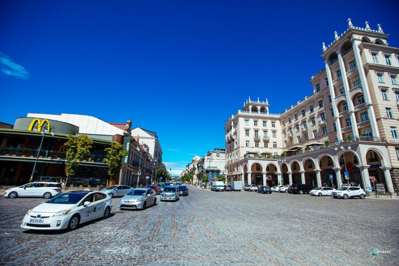 Coral Boutique Hotel Tbilisi Buitenkant foto