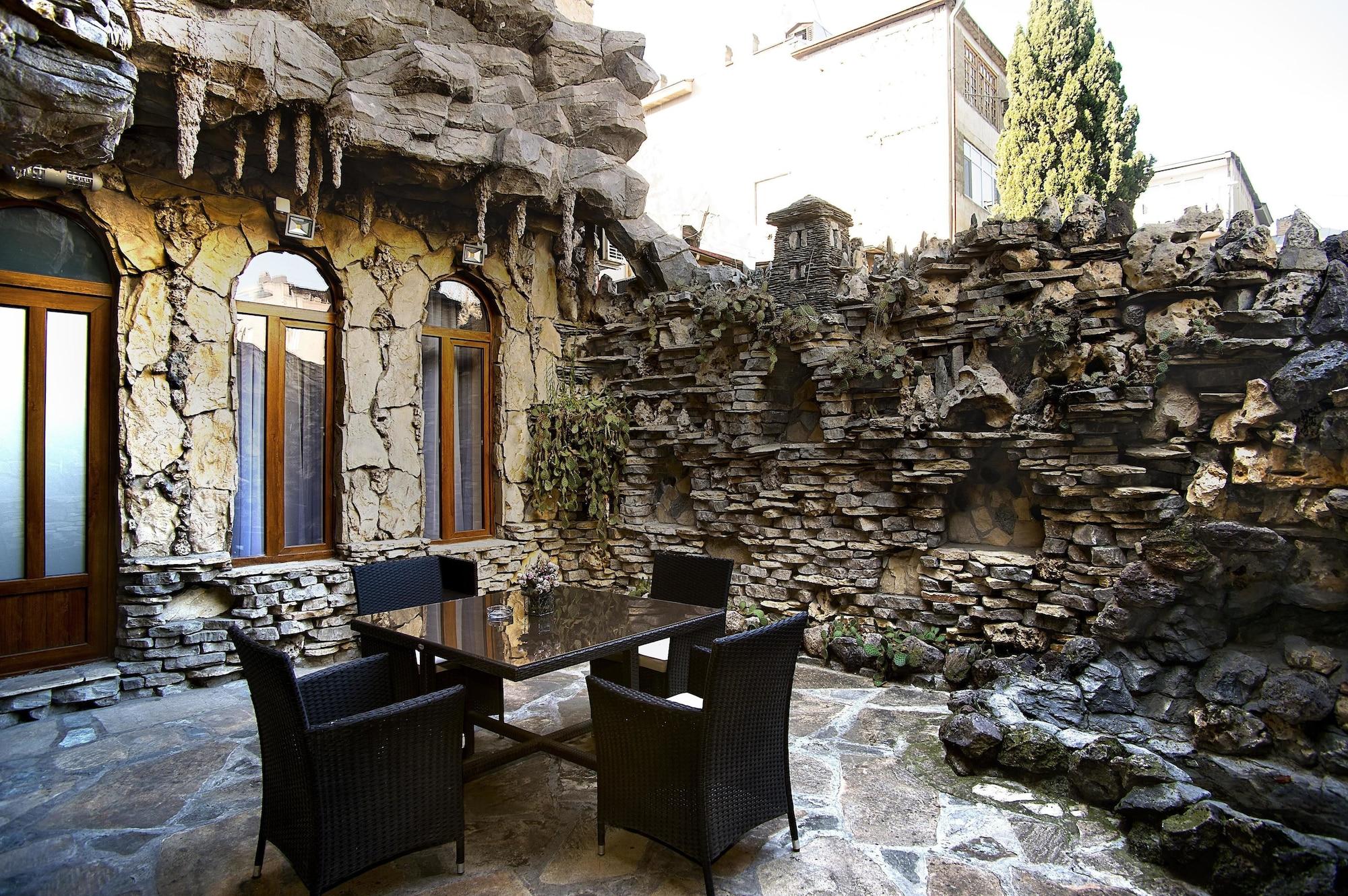 Coral Boutique Hotel Tbilisi Buitenkant foto