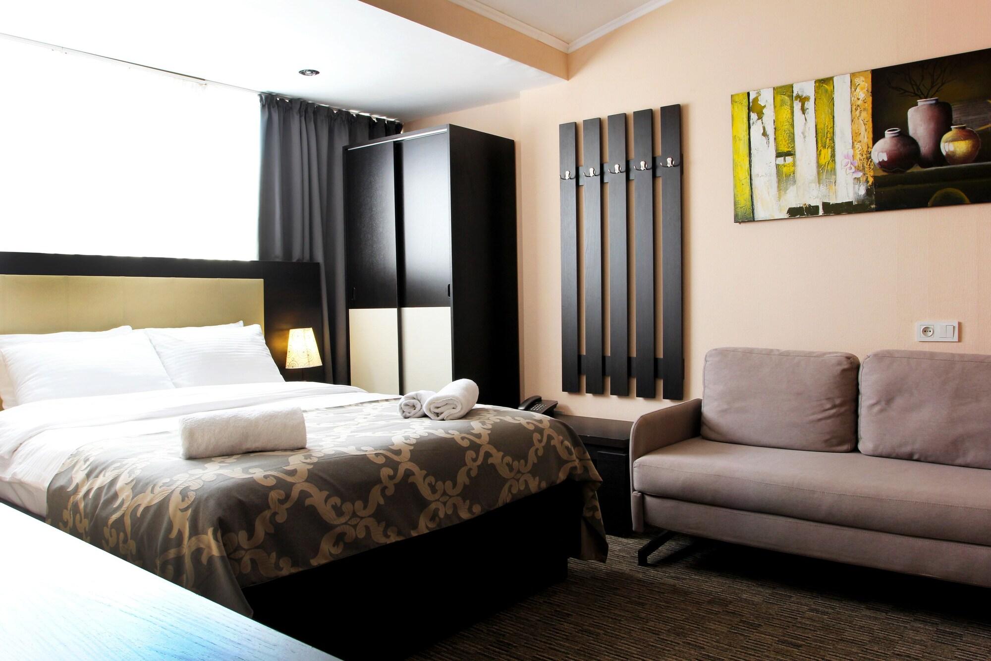 Coral Boutique Hotel Tbilisi Buitenkant foto