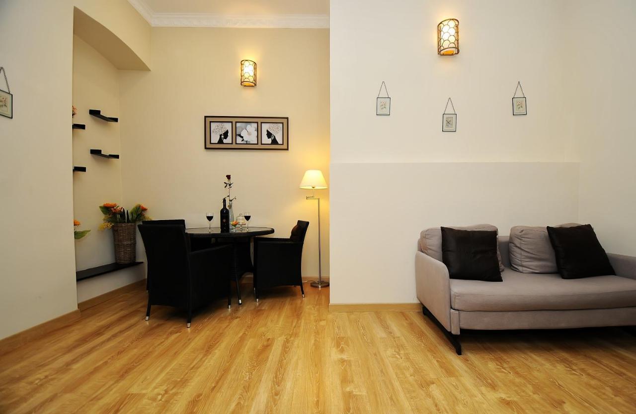 Coral Boutique Hotel Tbilisi Buitenkant foto
