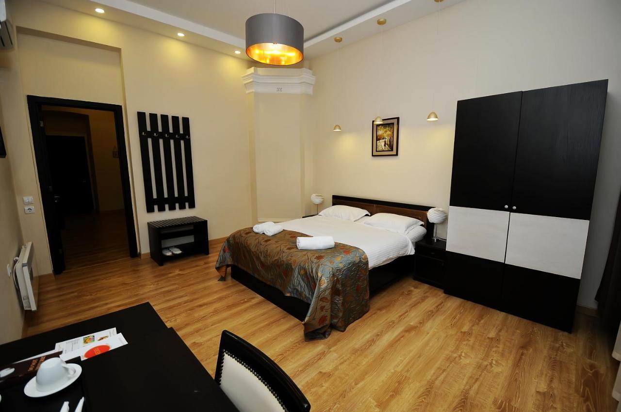 Coral Boutique Hotel Tbilisi Buitenkant foto