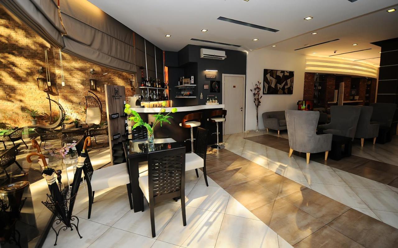Coral Boutique Hotel Tbilisi Buitenkant foto